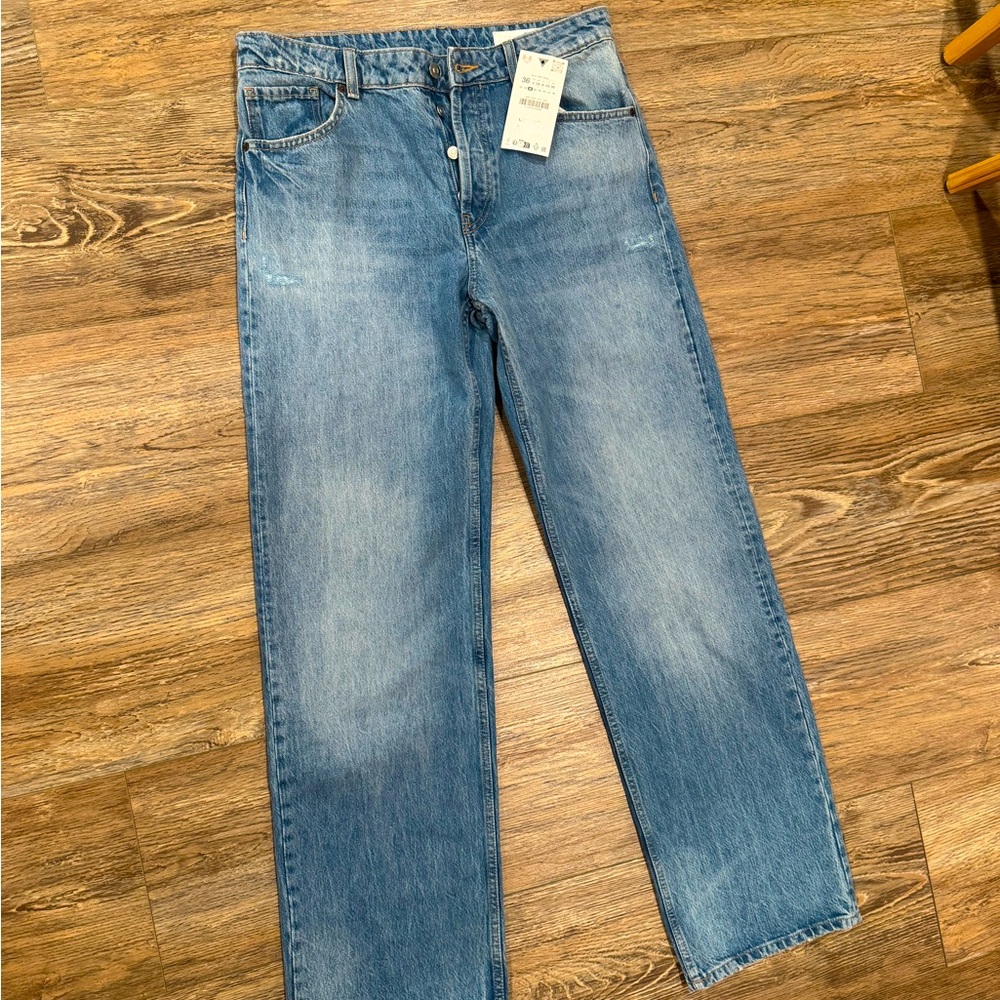 NWT Zara mid rise loose fit jeans size 4
